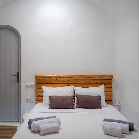 Karpimo Villa *